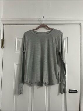 Old Navy Women's Long-Sleeve Tee - Light Gray
